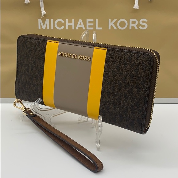 MICHAEL KORS JET SET TRAVEL LG TRVL CONTINENTAL - Picture 6 of 16